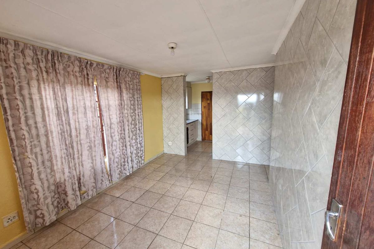 3 Bedroom House For Rent in Nellmapius EX1 - Photo 5