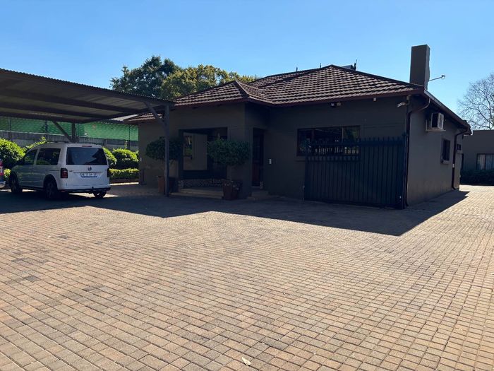 Property #2390545, House Sold in Riviera