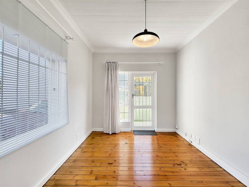 Neat and secure two bedroom apartment in Centreville - Photo 6