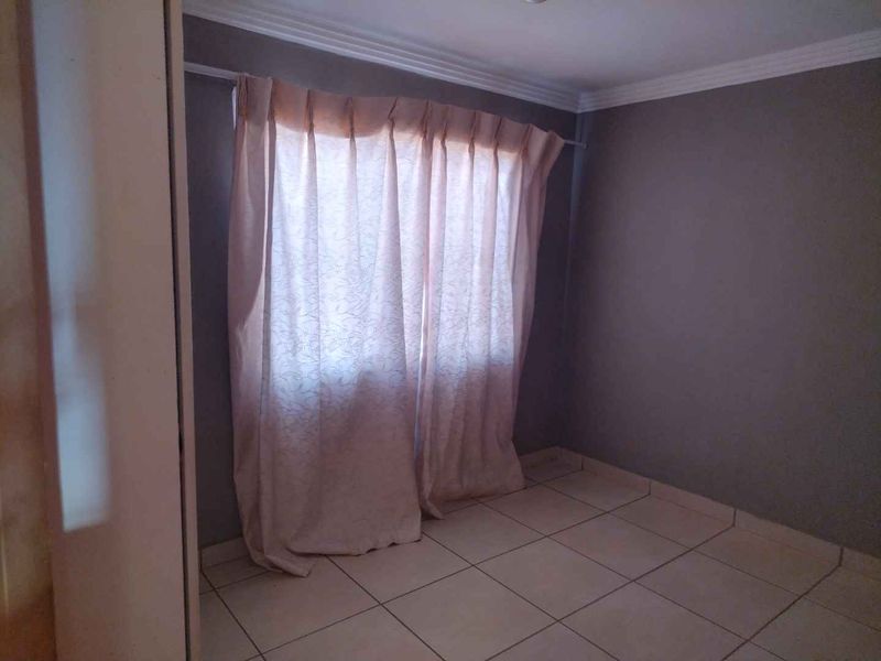 Stunning RDP house to rent in Soshanguve South - Photo 7