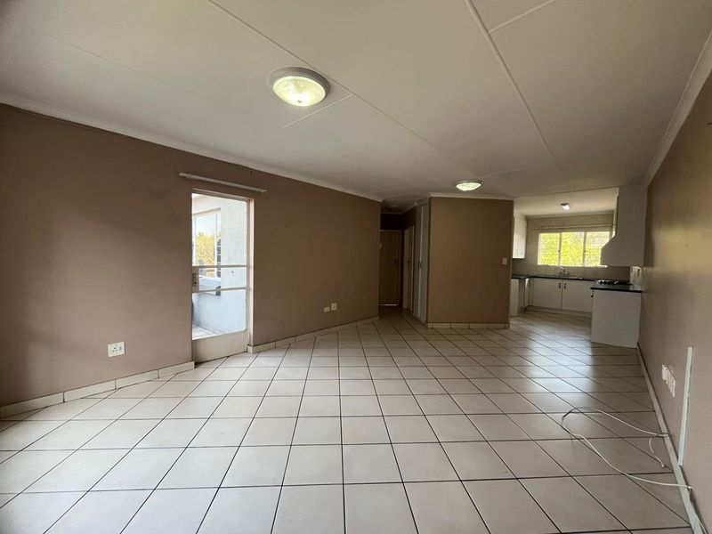 TWO BEDROOM APARTMENT IN HALFWAY GARDENS AVAILABLE. - Photo 5