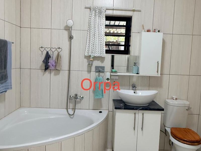 VERY NEAT FAMILY HOME FOR SALE – KHOMASDAL - Photo 5