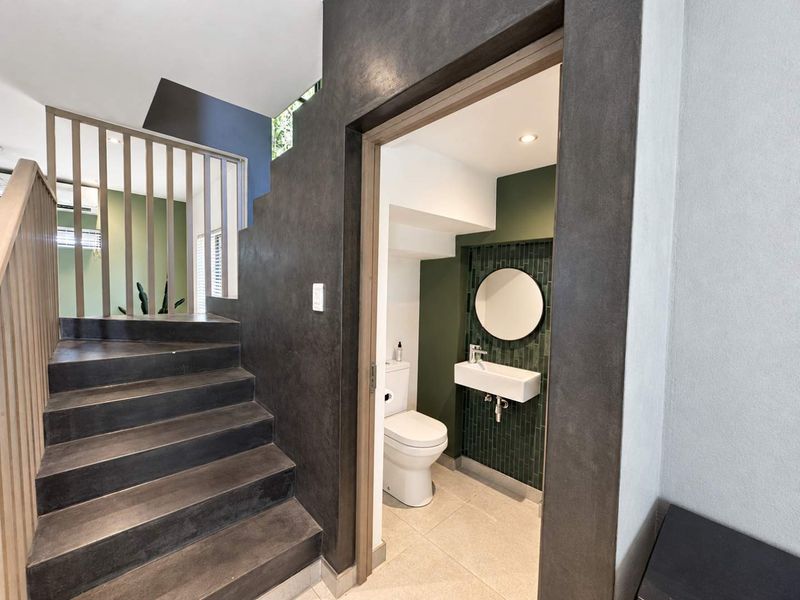 Modern Duplex with Private Garden and Swimming Pool - Photo 8