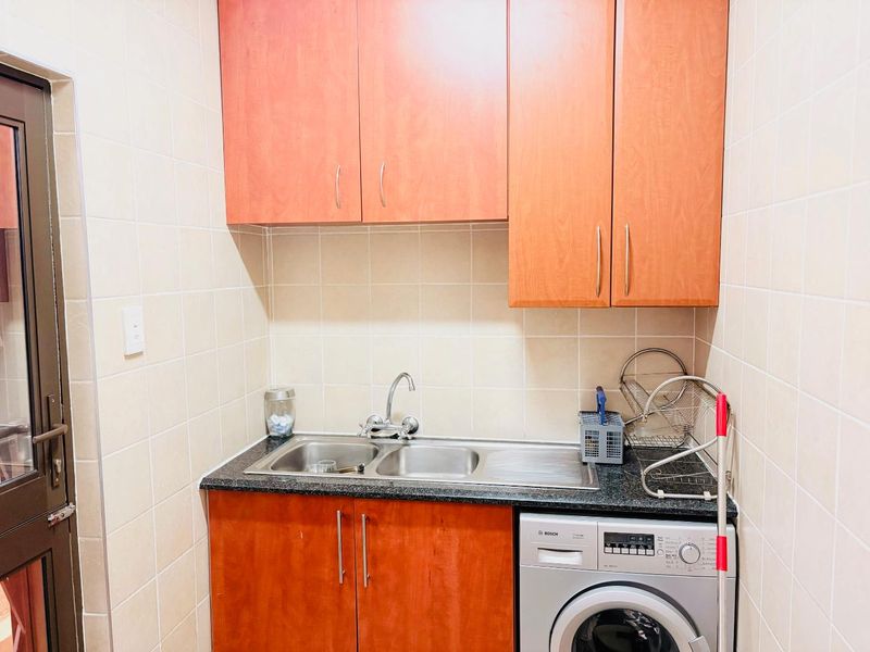 Estate Living Awaits! - Photo 3