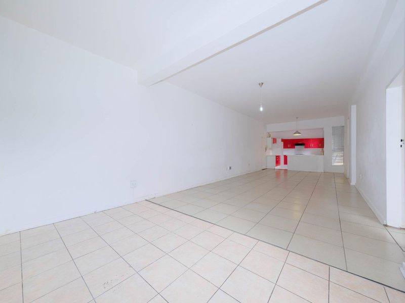 Priced to sell Urgently! Airy &Bright - Photo 3