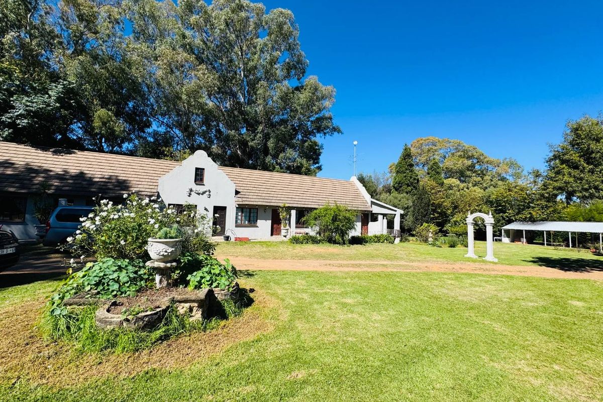 GRAND ESTATE FOR SALE IN FAIRLEAD - Photo 4