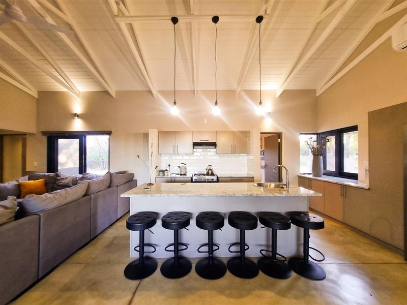 Modern Bushveld Living with Spectacular Views - Photo 7