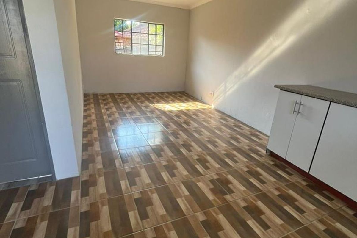 3 Bedroom house available for rental - Photo 2