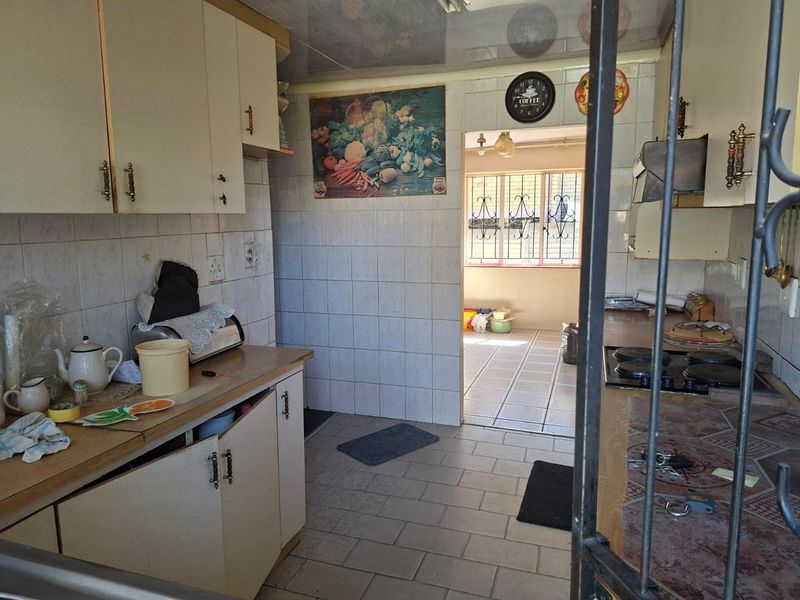 Affordable Family Home in Forderville, Estcourt - Photo 5