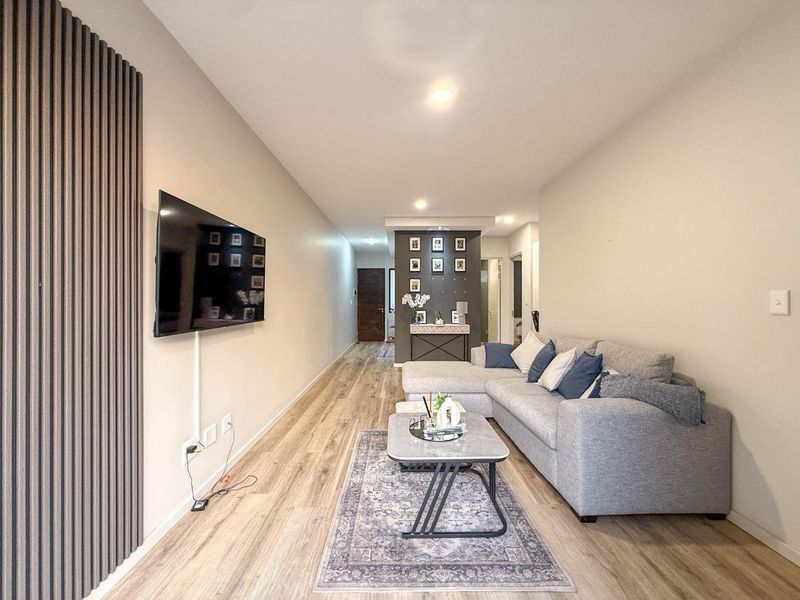 Exclusive Rental Opportunity – Modern Upmarket Unit - Photo 6