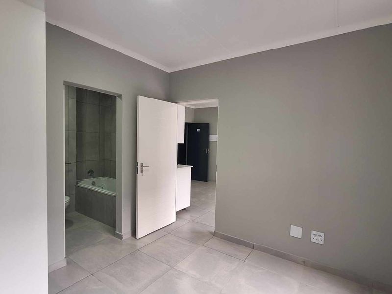 Modern 1 bedroom apartment in Ferndale - Photo 2