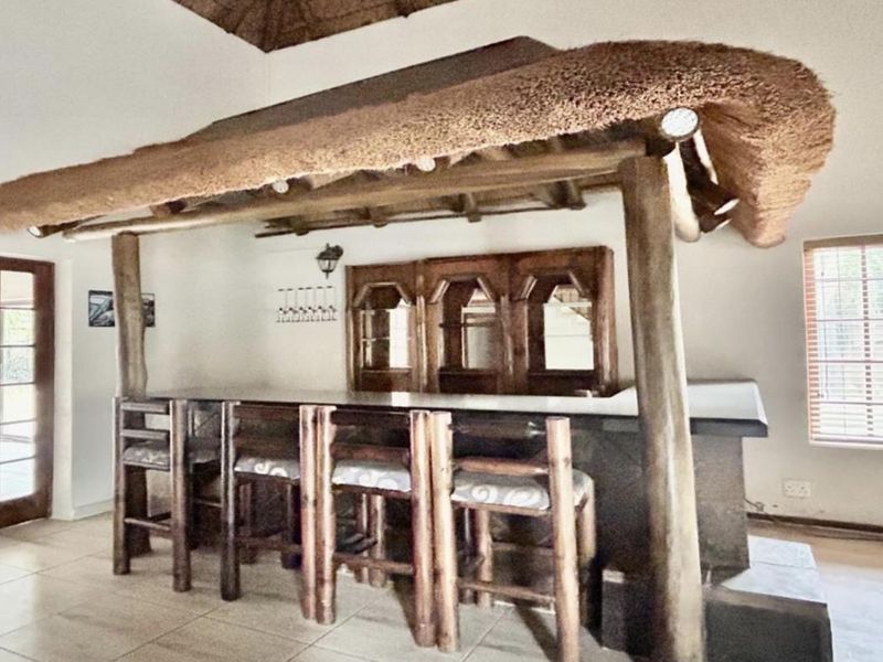 Prime location. Pure impact. - Photo 4