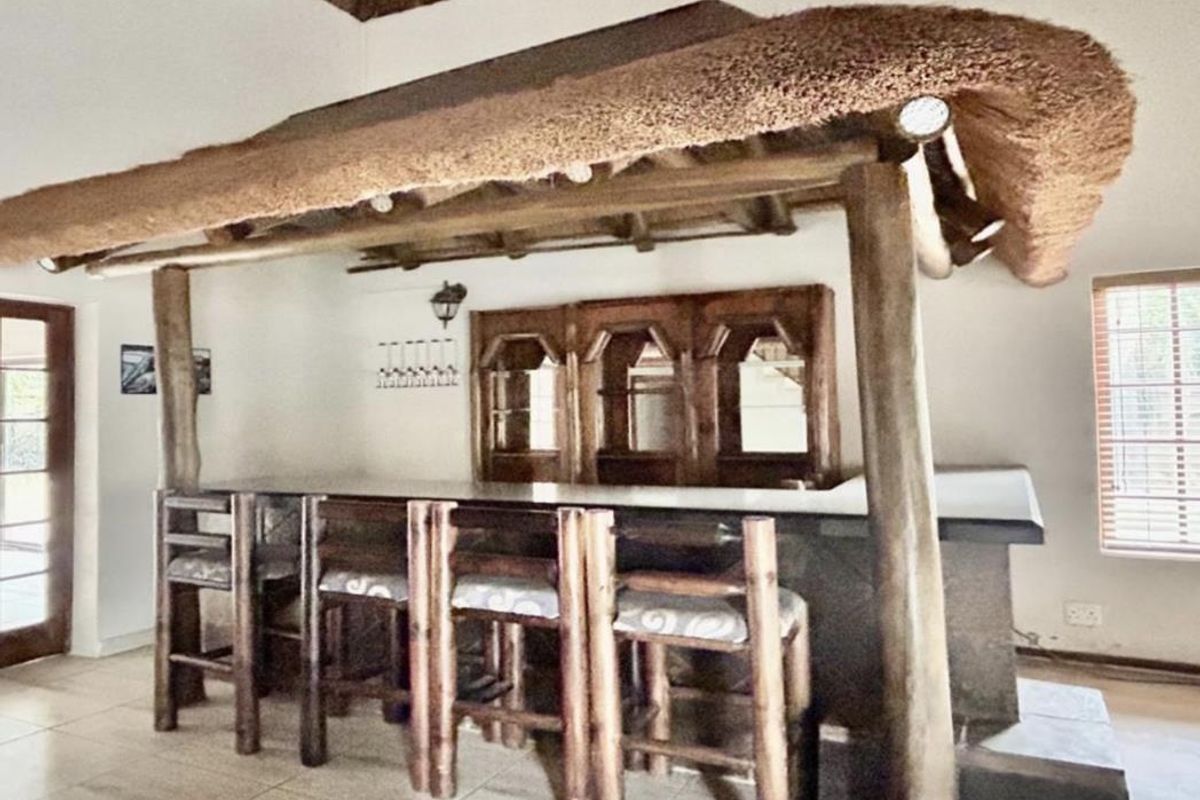 Prime location. Pure impact. - Photo 4