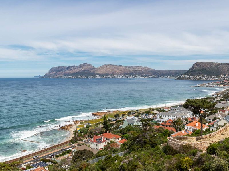 A HOME LIKE NO OTHER......... - Photo 3