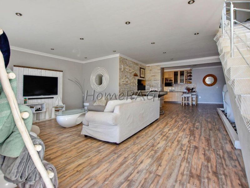 Ext 19, Swakopmund:  Spacious Double Storey Home is for Sale - Photo 6