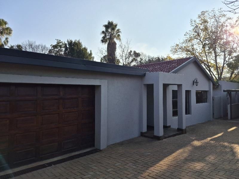 Renovated Family Home with Work-From-Home Potential in Prime Pretoria East Location 🏡 - Photo 8