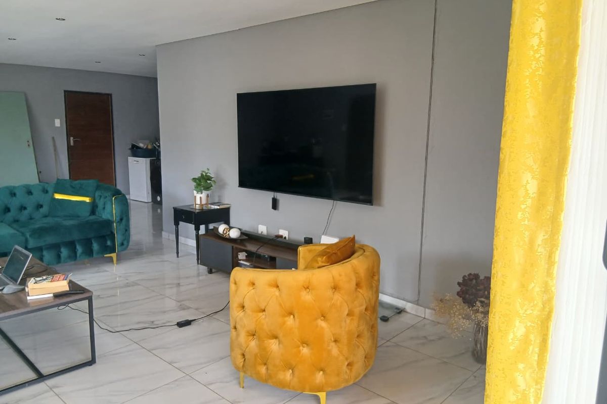 Your Dream Home Awaits: Customize the Kitchen & Closet! - Photo 5