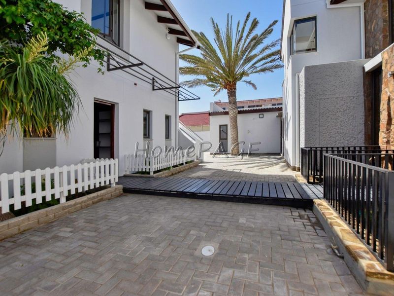 Kramersdorf:  Riverside Avenue Marvel WITH DUNE VIEWS is for Sale - Photo 7