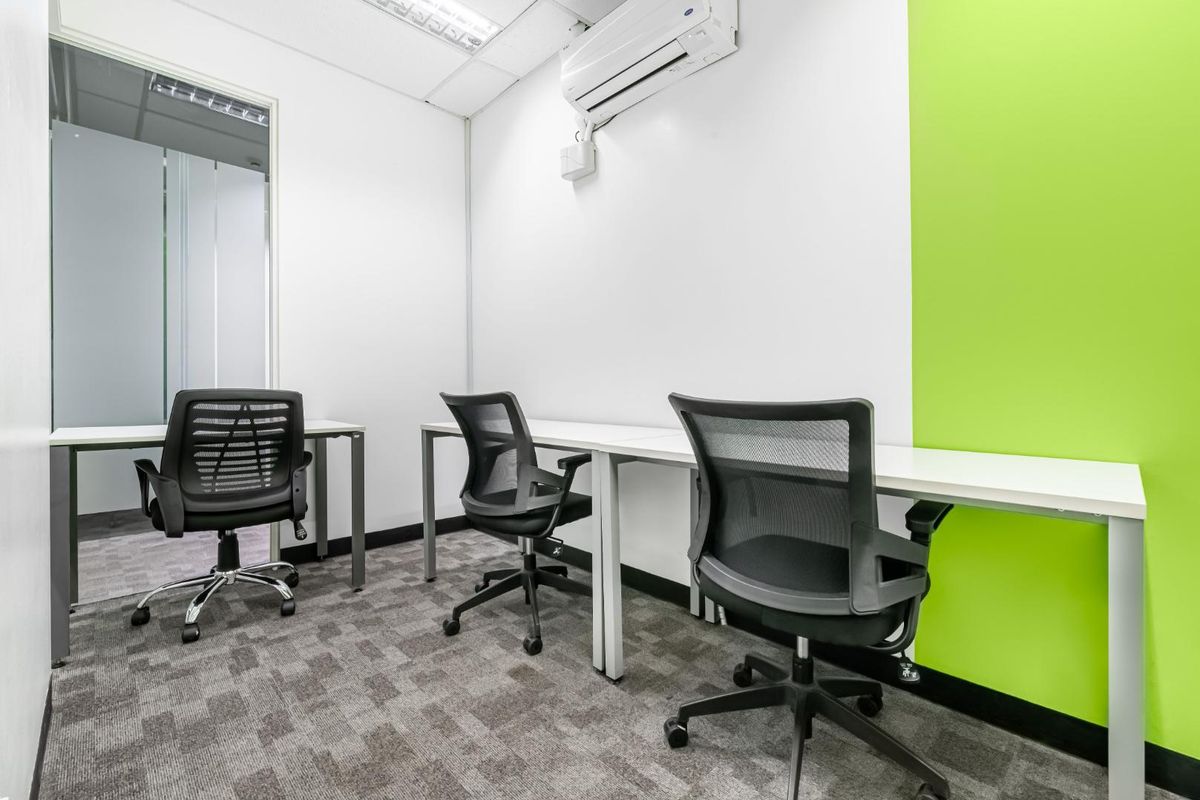 All-inclusive access to professional office space for 10 persons in Regus Harbour View. - Photo 4