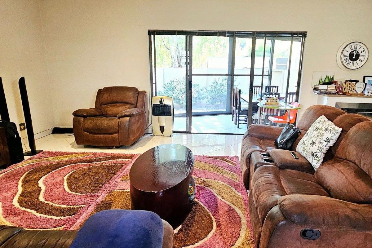 3 Bedroom Townhouse For Sale in Ludwigsdorf - Photo 3