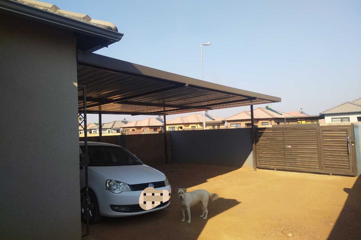 3 bedrooms house for sale in Soshanguve VV - Photo 3