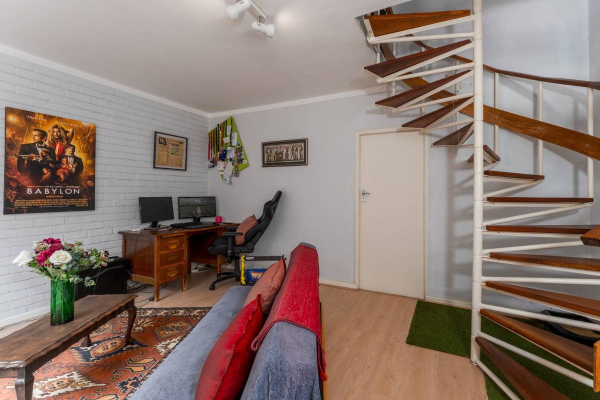 Pretty as a picture and neat as a pin, this brand new release is going to be your win! - Photo 5