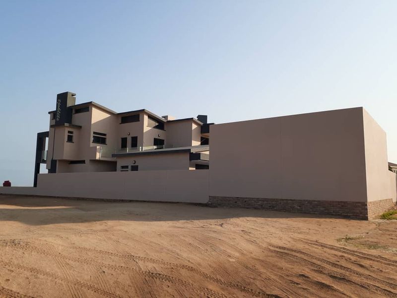 Gorgeous Seafront House for Sale in Henties Bay - South Dune – Namibia - Photo 3