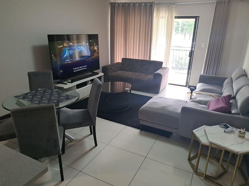 Modern 2-Bedroom Apartment in Secure Carlswald Complex with Balcony. - Photo 10