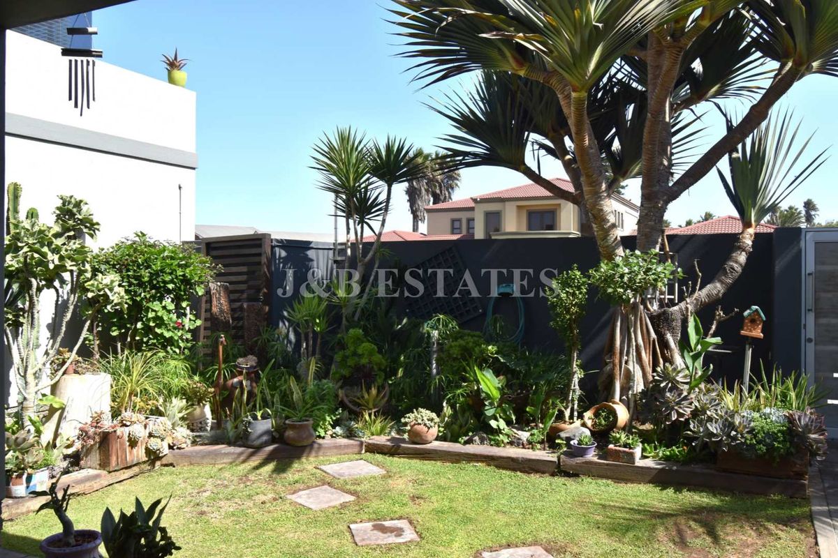 PRIME LOCATION WITH STUNNING LAGOON AND SEAVIEWS - Photo 5