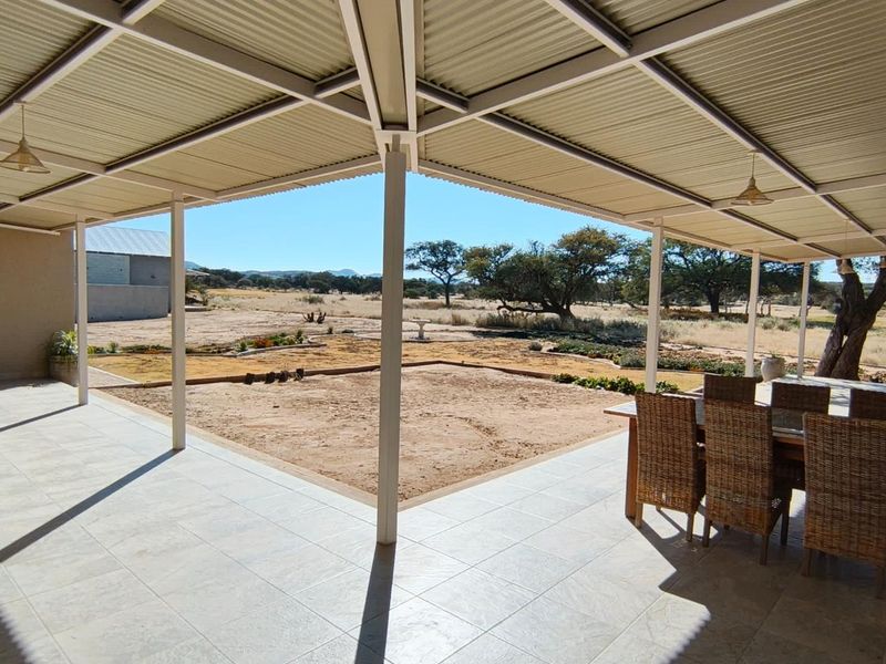 Modern 5 Bedroom House, Omeya Golf Estate - Photo 3