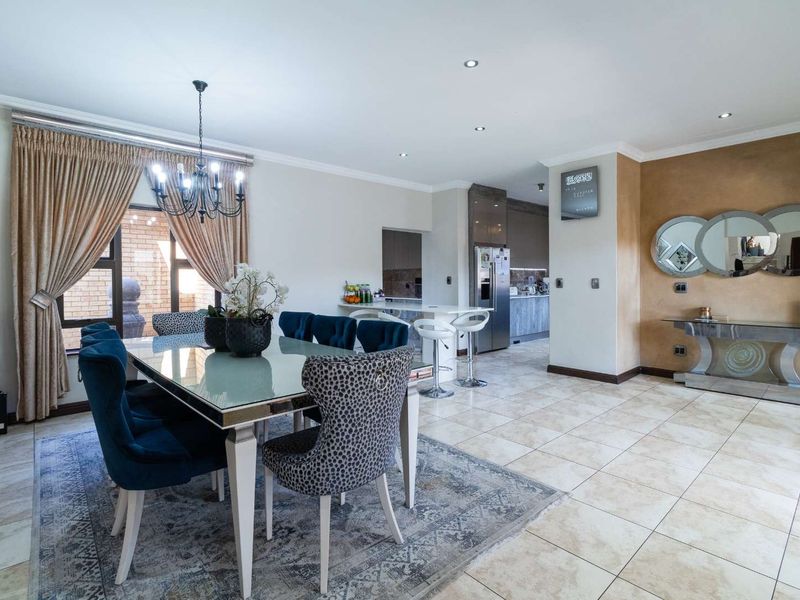 Discover Your Dream Home in the Prestigious Champs Du Lac Complex - Photo 10