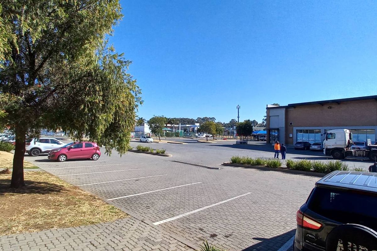 484m2 Germiston Retail/Office Space To Let - Photo 3