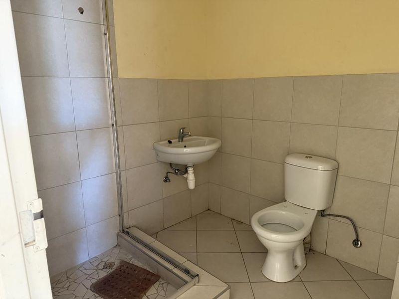 Double-Storey Townhouse [Mervin Court] Okahandja For Sale! - Photo 4