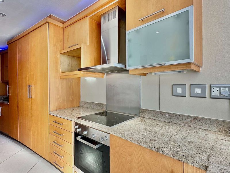 3 BEDROOM I 3.5 BATHROOM APARTMENT - Photo 6