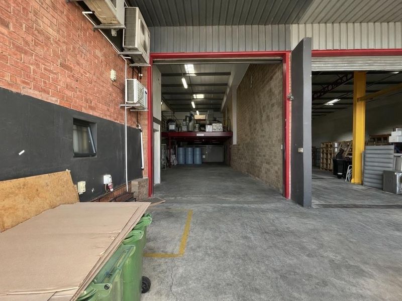 Hendra - Mixed-Use Commercial Warehouse To Let – Cornubia - Photo 2