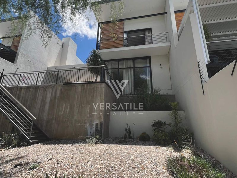 3 Bedroom town house for sale in Eros. - Photo 4