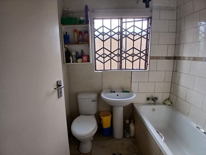 Soshanguve vv 2 Bedroom House for sale - Photo 10