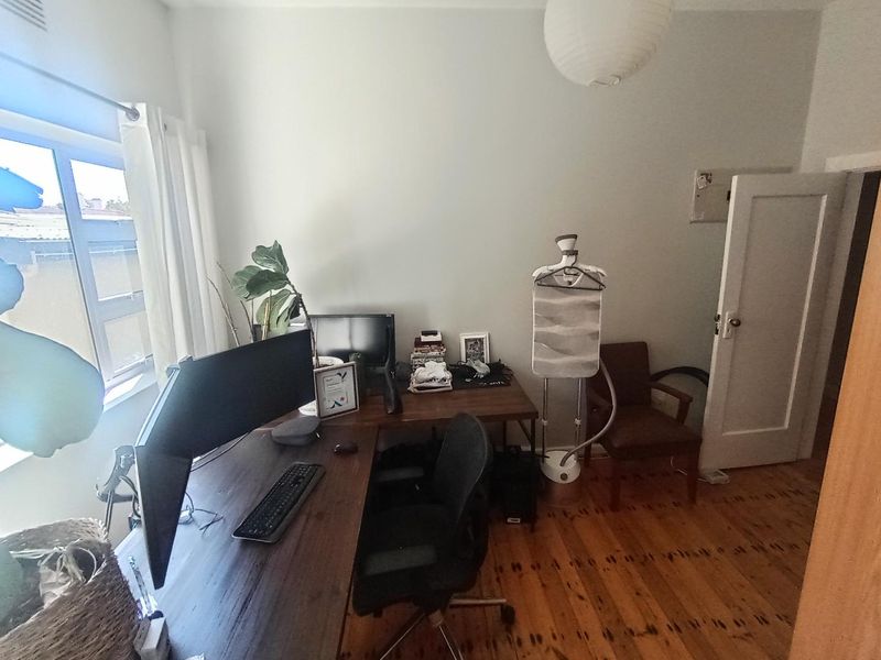 Modern 2-Bedroom Ground Floor Apartment with Private Garden - Photo 7