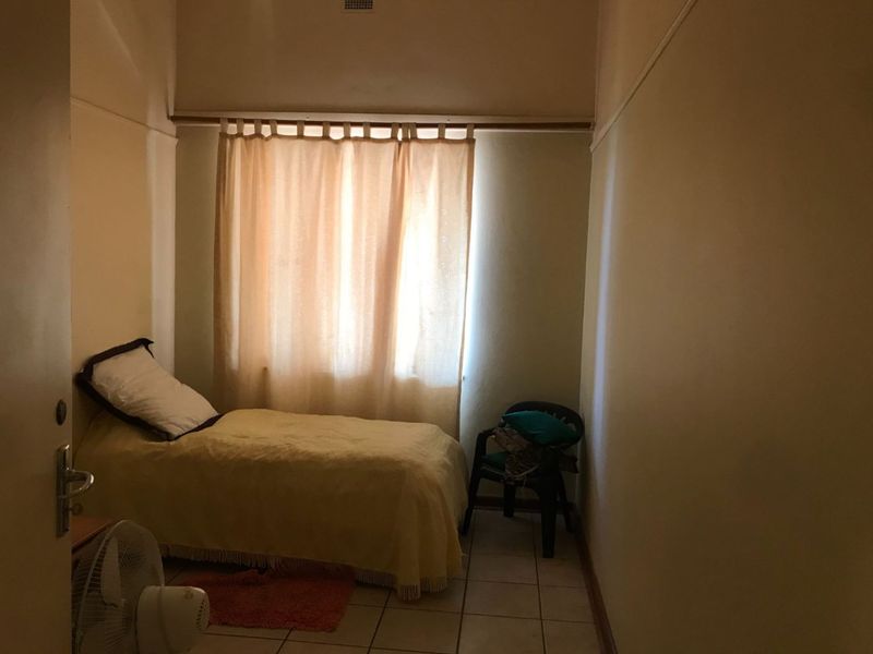 Great potential and opportunity for the entrepreneur or investor. - Photo 6