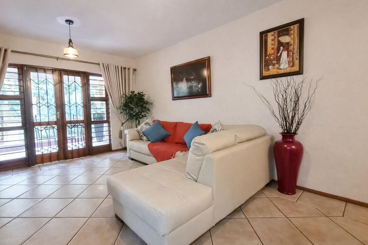 A charming 2 bedroom Apartment - Photo 5