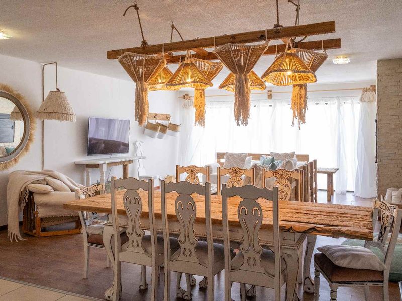 Beachfront Duplex – Fully Furnished & Airbnb-Ready! - Photo 10