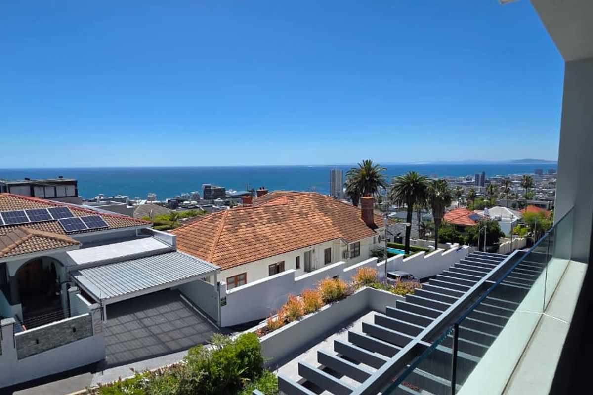 Premium Corner Position | Luxury Family Home - Photo 3