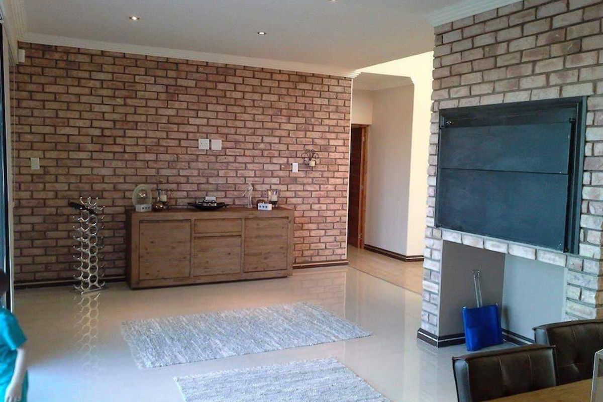 Three bedroom house with study in Omeya Golf Estate - Photo 4