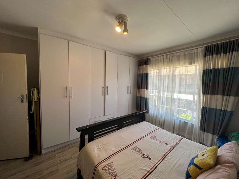 Ideal Family Apartment for Rent - Photo 4