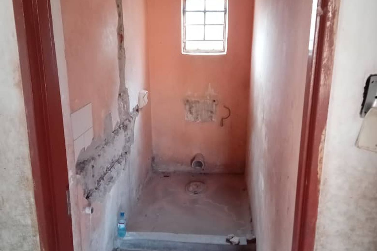 2-BEDROOM HOUSE(SIZED ERF), GROOTFONTEIN - Photo 4