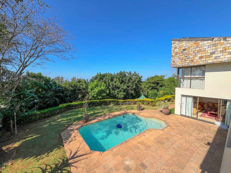 Magnificent Herrwood Park home with Sea Views. - Photo 3