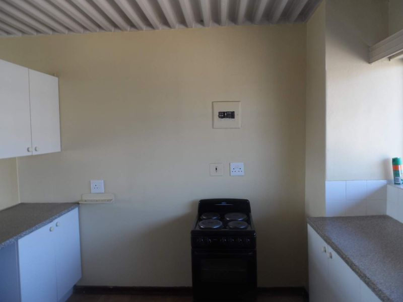 1 BEDROOM FLAT TO RENT IN ELOFFSDAL - Photo 4