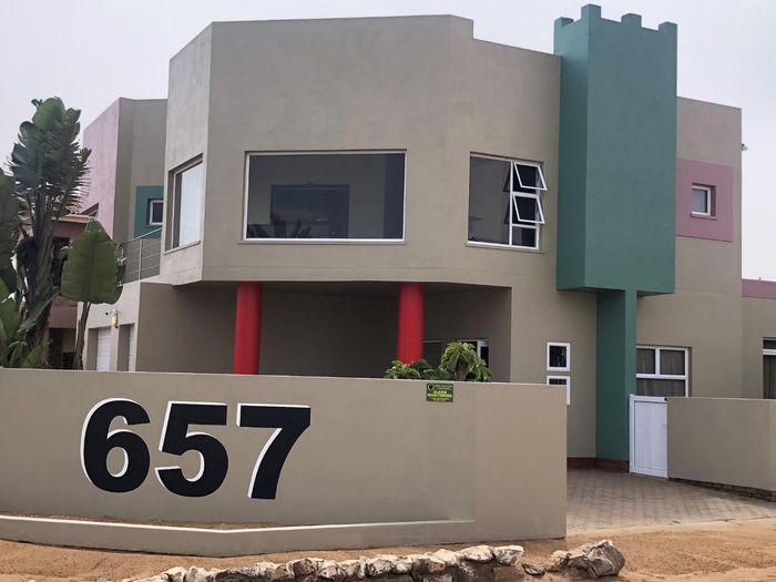 Property #2238797, House For Sale in Henties Bay Central