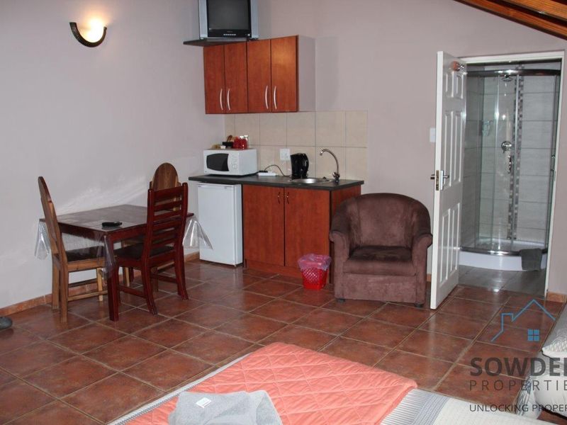 Swakopmunf Ext 9 FOR SALE Guest House Furnished - Photo 4