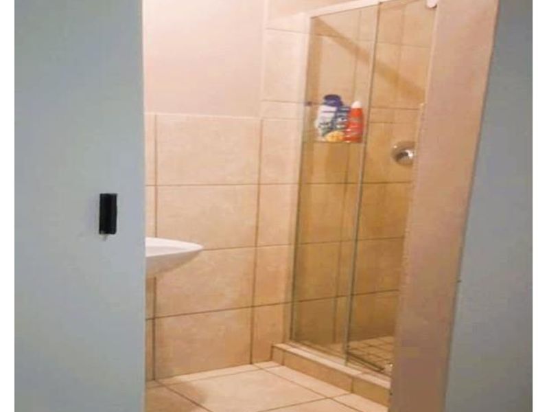 “Perfect for first-time buyers or savvy investors.” - Photo 10